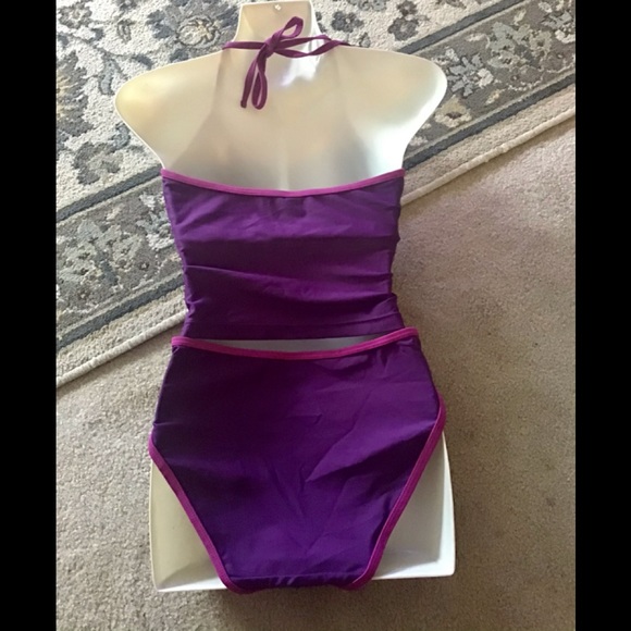 Old navy tankini purple the bottom is a L top M 💜 pretty colored suit.500 - Picture 2 of 9